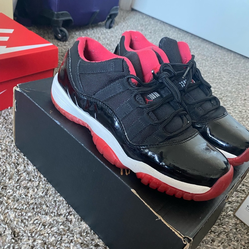 Jordan 11 Retro Low Bred (GS) size 5.5y